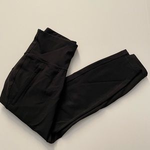 Old Navy Active Pants Women's Black Running Leggings Size XS Petite Compression